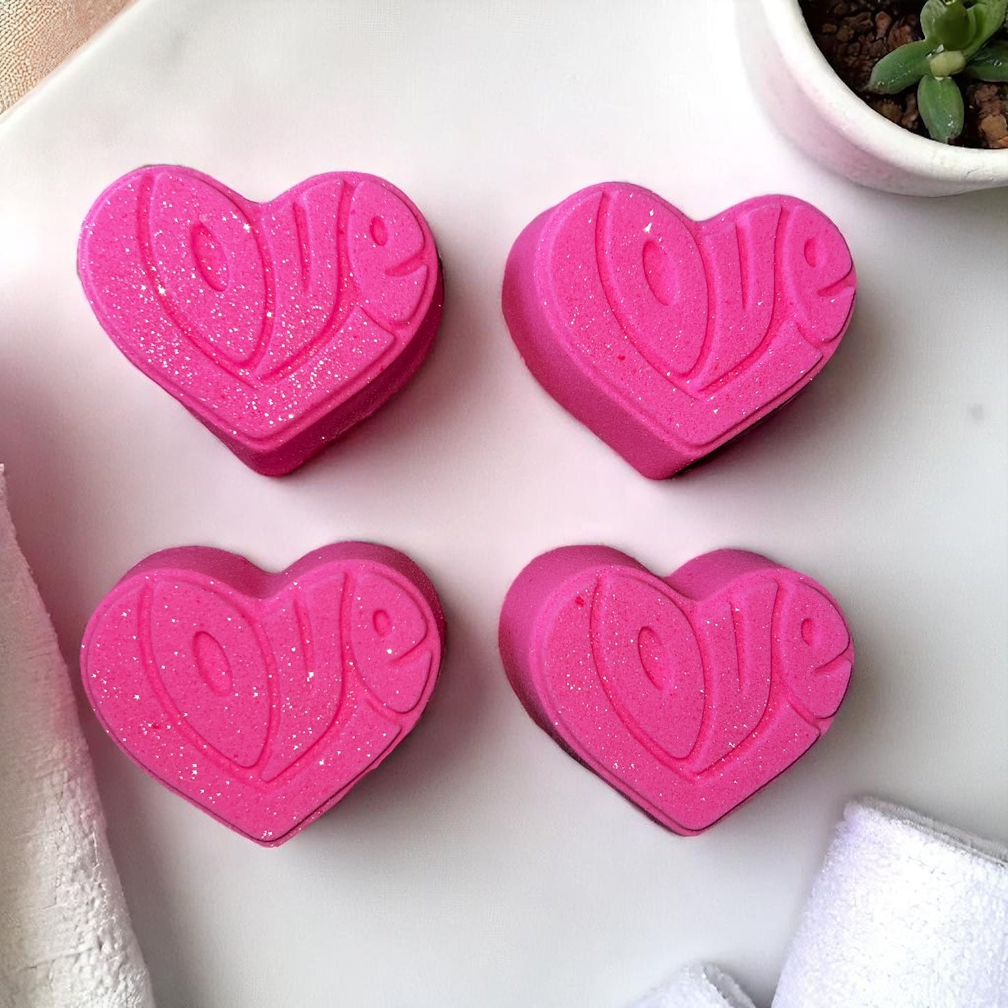 Sweet Kisses Bath Bomb